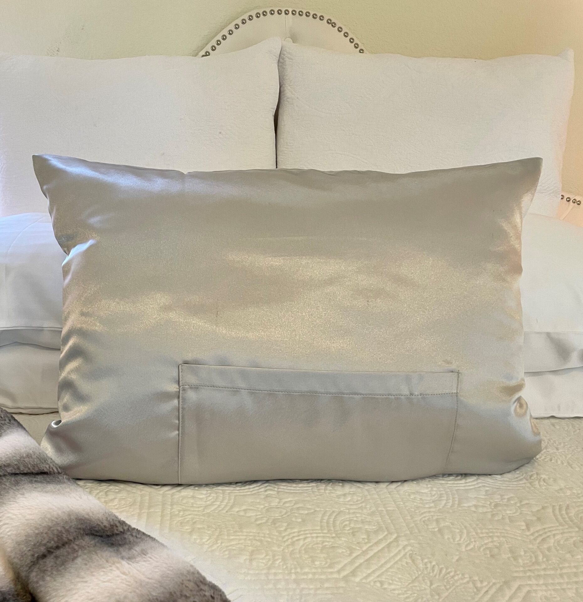 Silver-TheraPocket-Satin pillowcase